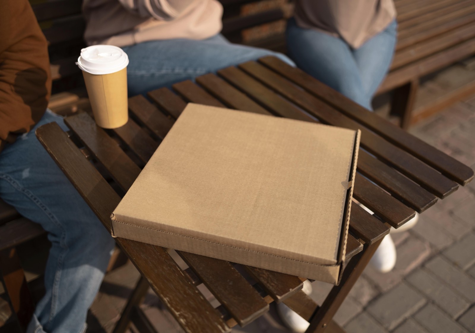 Caja kraft cerrada para pizza